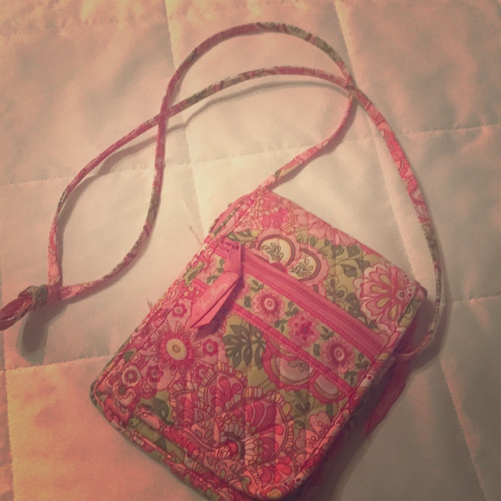 Vera Bradley small cross body bag.